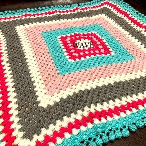 Beautiful baby blanket. Handmade.can be customized